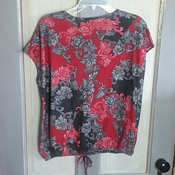 Charming Charlie Gray and Red Blouse - Picture 7 of 7